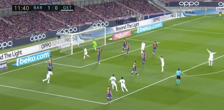 La réponse ne tarde pas, Getafe équivaut à Barcelone, Langlett autogogue