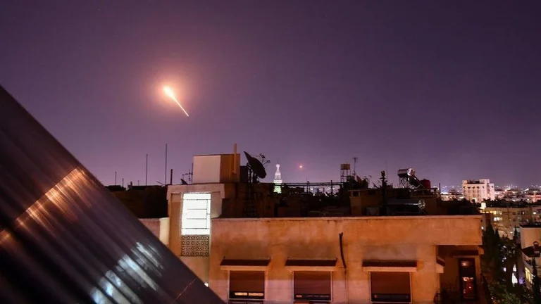 La tragedia evita, el misil sirio cae cerca de la central nuclear de Israel