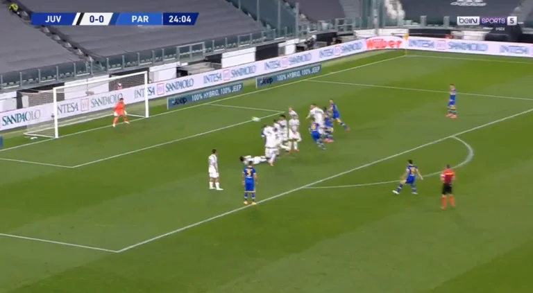 Parma approfondit la misère de Juventu, secoue entre Turin avec un but absolument brillant