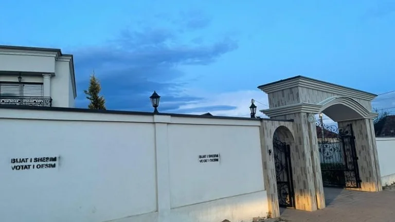 Adelina Grainca's home was missed by the author of the graphite