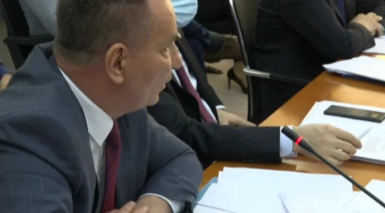 Lekaj Candor: Wenn Gunny Thacis Sohn ist ein guter Experte oder einsame Straße