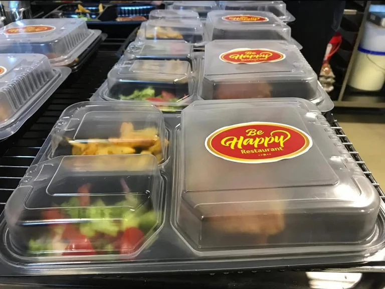 Petrol Company schickt Iftar zu 77 Bewohnern in “Das Haus der Älteren” aus seinen Restaurants “Be Happy”