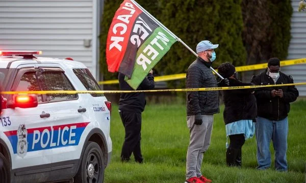 La policía de Estados Unidos mató a 15 años de edad que amenazó con cuchillo