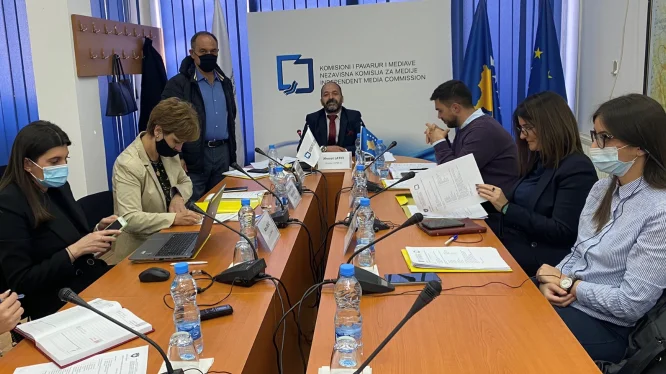 La idea de KPM de control de medios en línea mañana reacciona a AGK