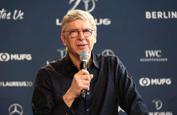 Arsene Wenger quiere terminar el caos WAR, así lo eligió.