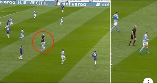 Mike Dean did what only he can do during the Chelsea Man City match at FA Cup