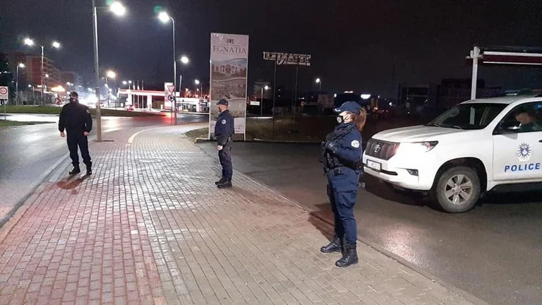 Numerous police patrols on the streets for implementation of anti-pronged measures CO VID