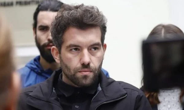 Rron Gjinovci flet pas arrestimit, akuzon Agim Veliun
