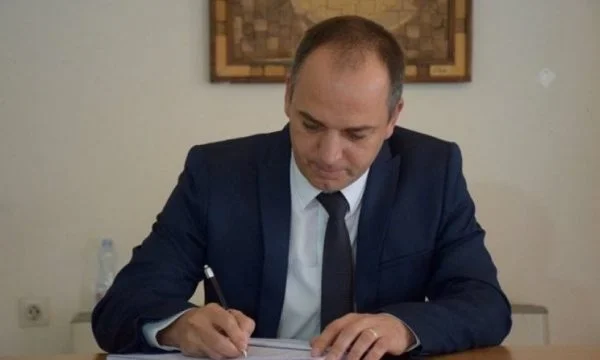 The tender of over one million euros é “Prizren's municipality did not reflect even after the arrest of counterfeiters of documents”