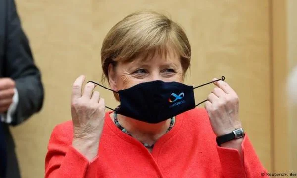 Merkel: Variantet e reja të virusit, do të jenë rezistuese ndaj vaksinave