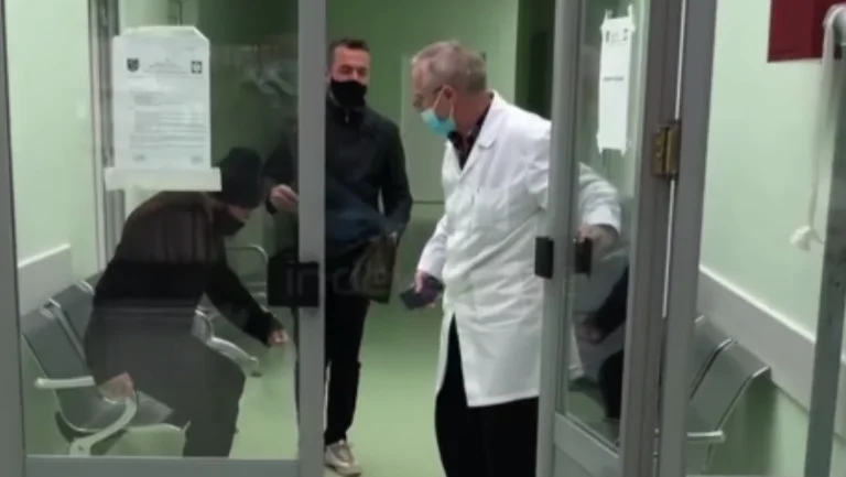 The doctor at Podujevo rude to the patient: Tomorrow, good boy, I'm not here.