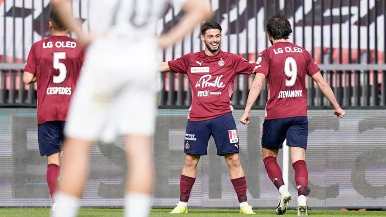 Kosovar elects week's best football player in Switzerland