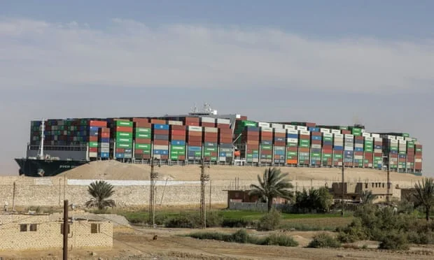 Le vaisseau Ever Given est encore coincé, mais cette fois pas sur le canal de Suez
