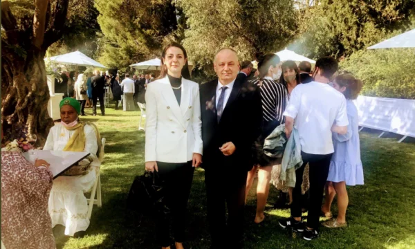 L'ambasciatore del Kosovo in Israele pubblica immagini dalla cerimonia di indipendenza dove è stata invitata