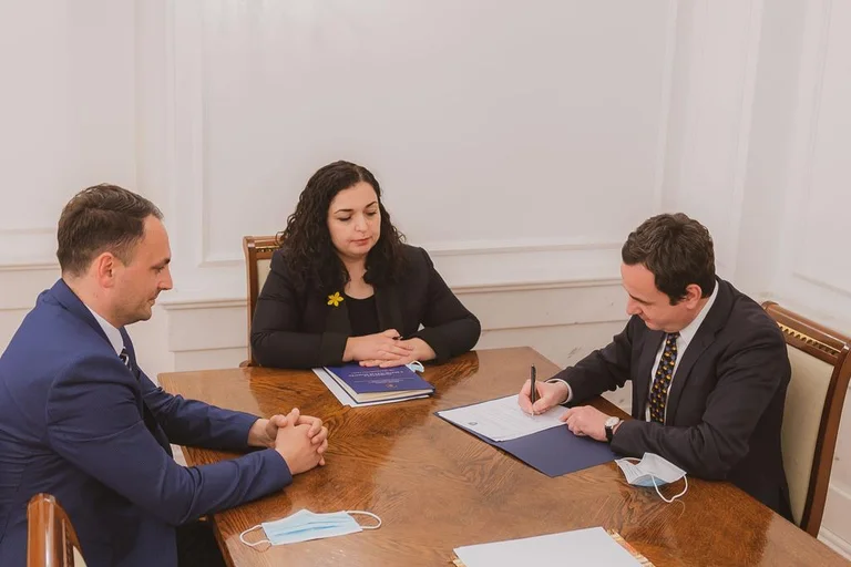 Who is the new director of AKI, Petit Ajeti?