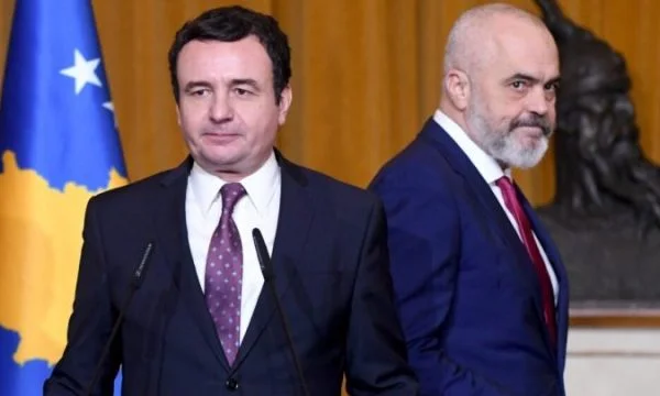 Edi Rama parle de refuser les vaccins du Kosovo : le choix de Kurt, je ne le juge pas sauf si c'est des conneries.