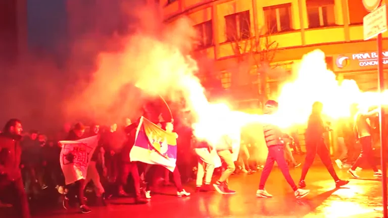 Pro Serbs rebel in Montenegro, want the resignation of Western Prime Minister who betrayed
