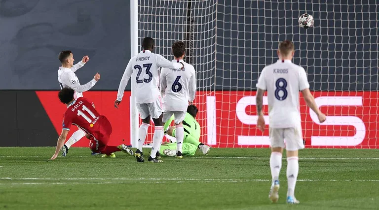 Le Real Madrid divise Liverpool en Bernabeu, but en tant qu'invité d'espoir pour les Rouges
