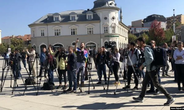 Los periodistas exigen que sean prioridades en la vacuna