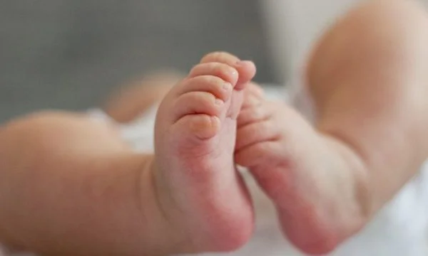 The world's first child is born with 3 genital organs, doctors are surprised