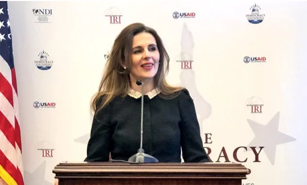Në SHBA, Vlora Çitaku merret shembull për politikanët e rinj
