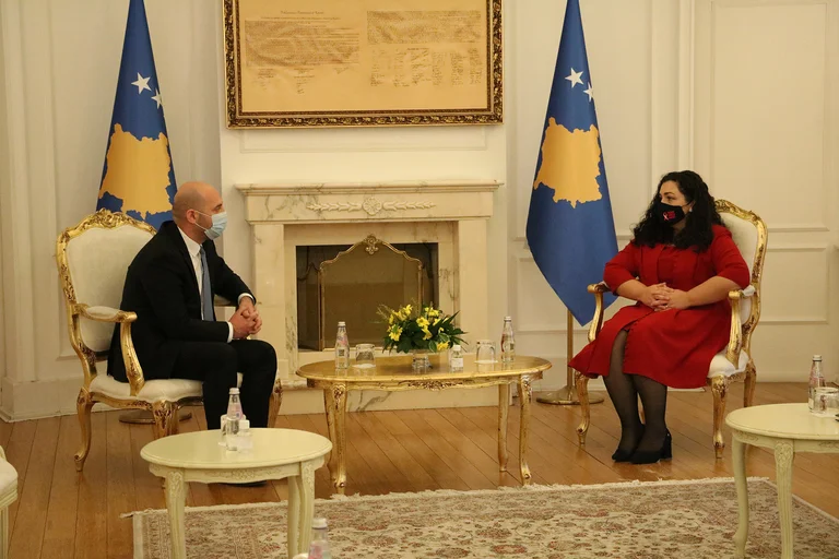 Quand Vjosa a-t-elle eu l'ambition d'Osman de devenir président ?