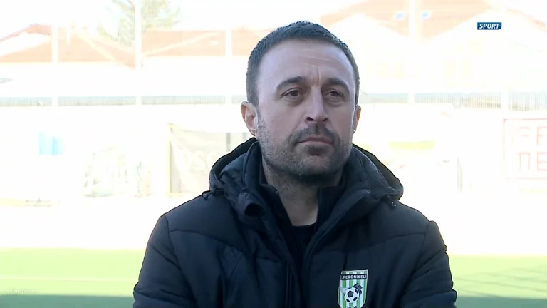 Duro admits he has problems with Fernikonili but criticises journalists: They should be ashamed of what they write.