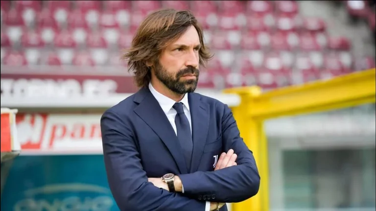 Pirlo parle de la possibilité que Dubala, McKennie et Arthur retournent contre Naples