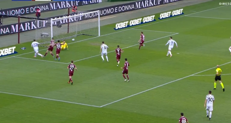 Supreme Juuntation Versus Turin, Chies Shoots Right