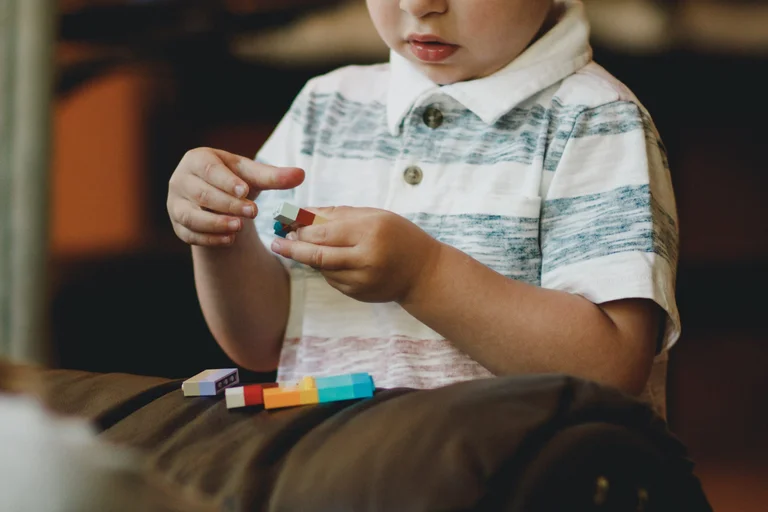Qu'est-ce que l'autisme: les mythes les plus célèbres et la vérité derrière