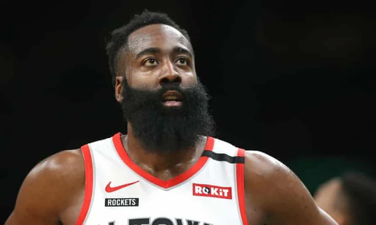Z YRTAR: James Harden announces best player of the month at the Eastern Conference