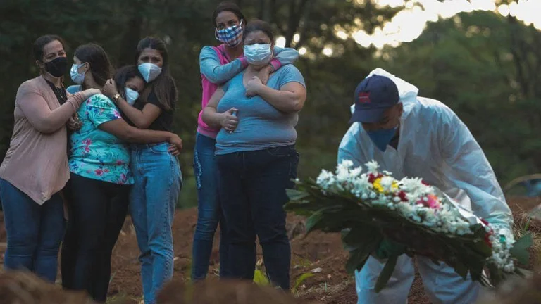 Brésil : 66 570 personnes sont mortes de COVID-19 en mars