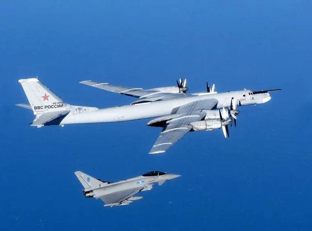 Avvisi NATO: aerei militari russi stanno diventando troppo vicini