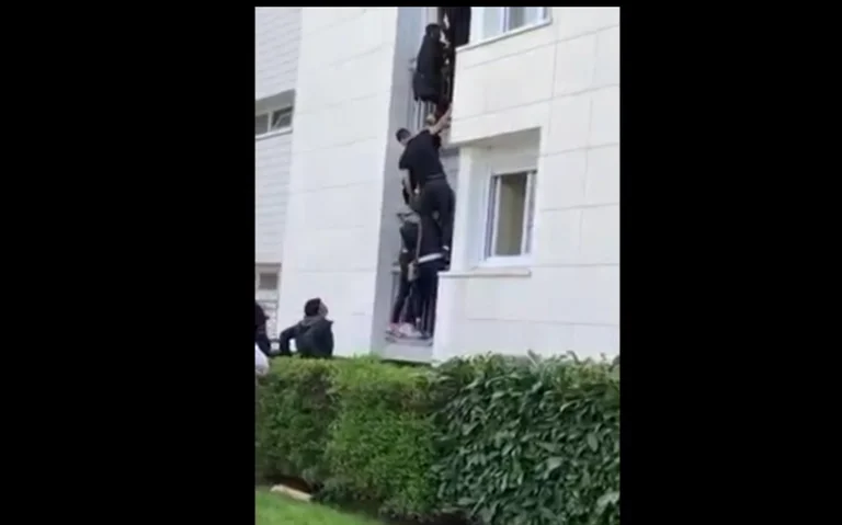 French youth climb heroicly to the apartment and save a family: Surprise at request (Video)