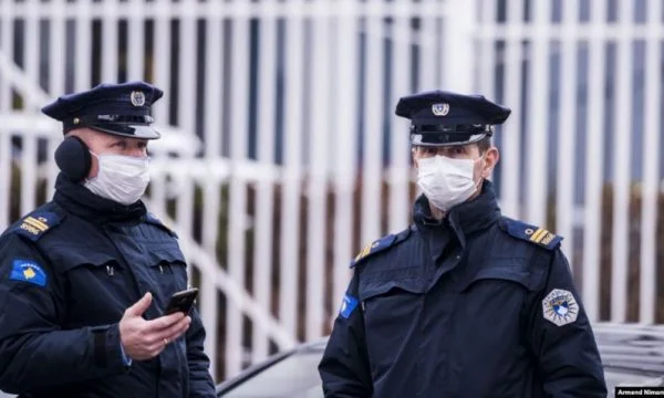 Plagosja në Vushtrri: Dorëzon veten dhe pistoletën në Polici një person