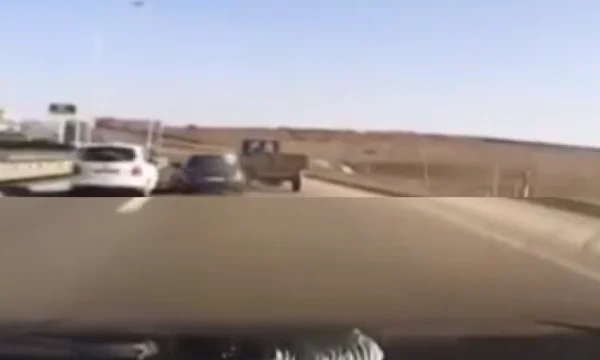 Çmenduri në autostradën e Kosovës: Tejkalimi që përpak i mori jetën