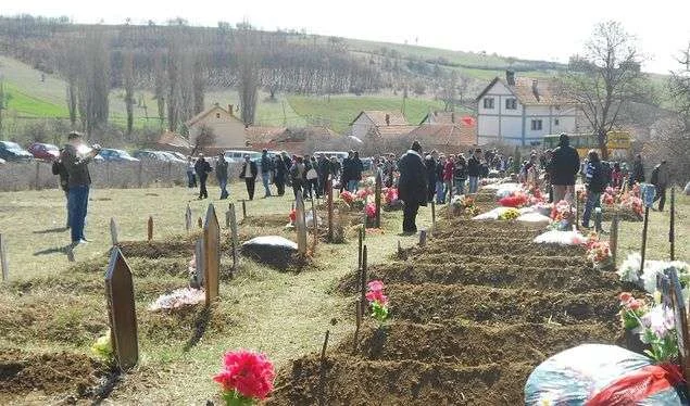 22 vjet nga masakra e forcave serbe në Izbicë