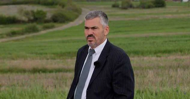 Hoxha kundër shkarkimit të zv.kryeministres Rexhepi: Çka janë qeto germa kaq kallabllak “LGBTIQ+”