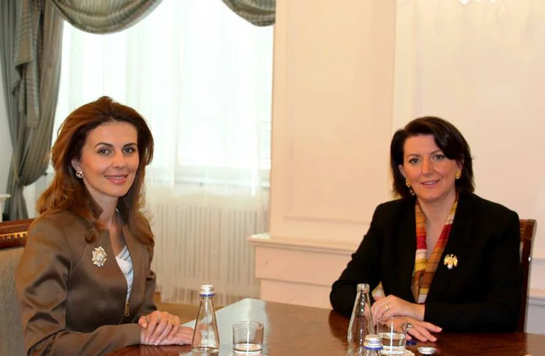 Çitaku i përgjigjet Kosnettit: Jahjaga nuk ka qenë produkt i asnjë zarfi