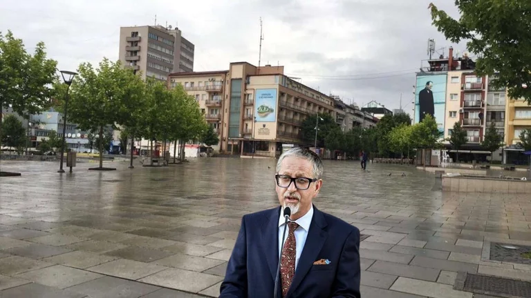SONDAZHI: As 15% e qytetarëve nuk mbështesin masat e rrepta që e mbyllin vendin