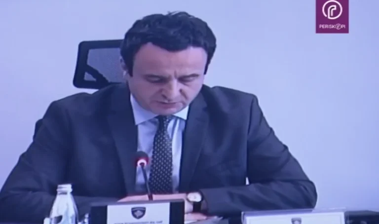 Kurti urdhër ministrave: Në tavolinën time urgjent m’i sillni këto dy plane