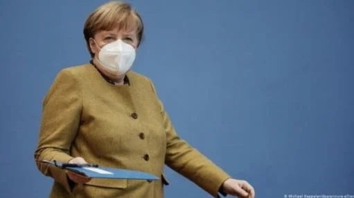 Pandemia në Gjermani, Merkel zgjat izolimin
