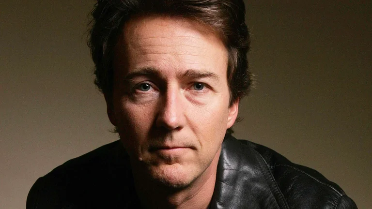 Edhe Edward Norton bën thirrje të mbrohet lumi Vjosa