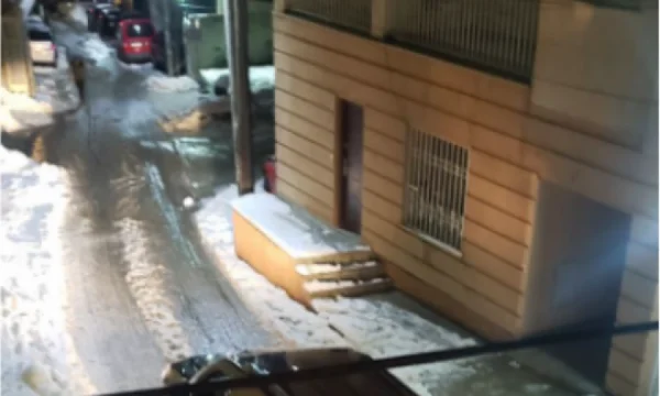 Pas zgjedhjes së Kurtit kryeministër, Policia patrullon zonën rreth banesës së tij
