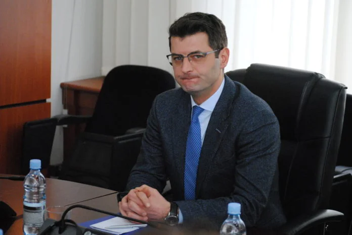 Me 24 mars nis gjyqi ndaj ish-shefit të AKI-së dhe dy të akuzuarve tjerë për dëbimin e 6 gulenistëve nga Kosova