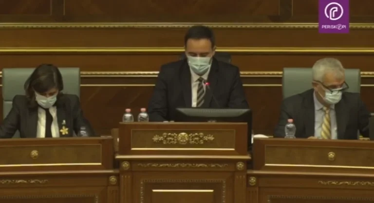 Nis seanca në të cilën pritet të votohet Qeveria e re
