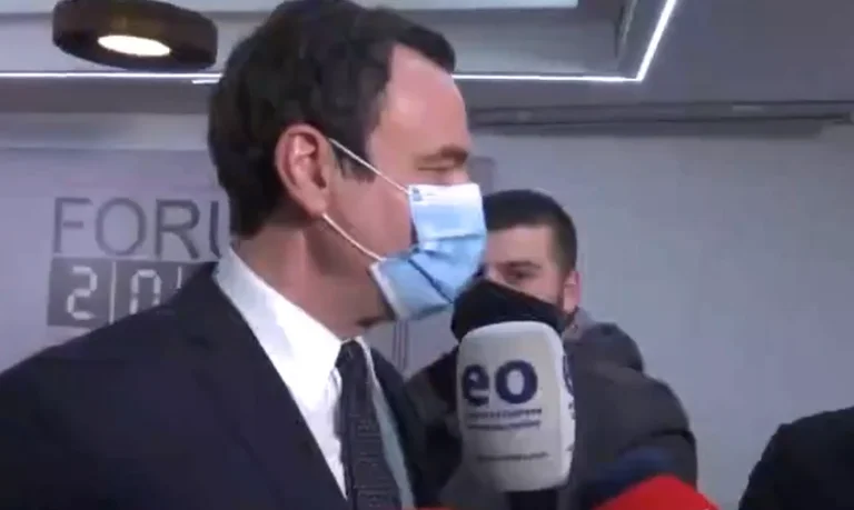 Kurti: Pres që Glauku si U.D. i Presidentit, t’ma çojë ftesën për mandatar të Qeverisë