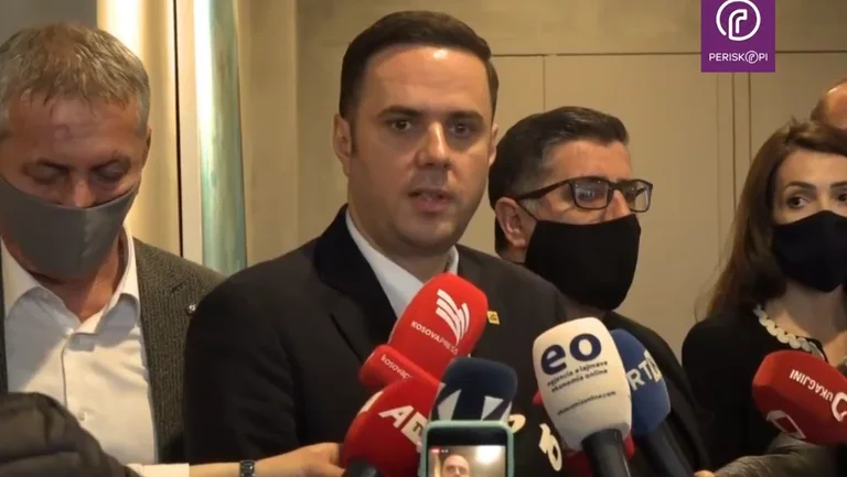 Abdixhiku: Kryesia e LDK’së do të vazhdojë diskutimet veç me Vjosa Osmanin, s’duam president një partiak
