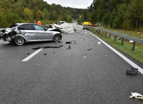 Kosovos Entscheidung, ihren Mann in der Schweiz mit dem Auto zu treffen