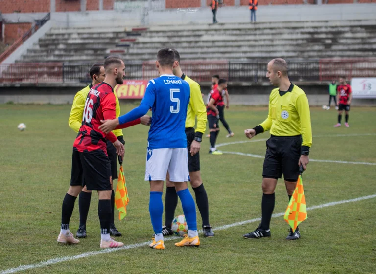 Drita ndalet me barazim nga Drenica, Besa shokon Feronikelin